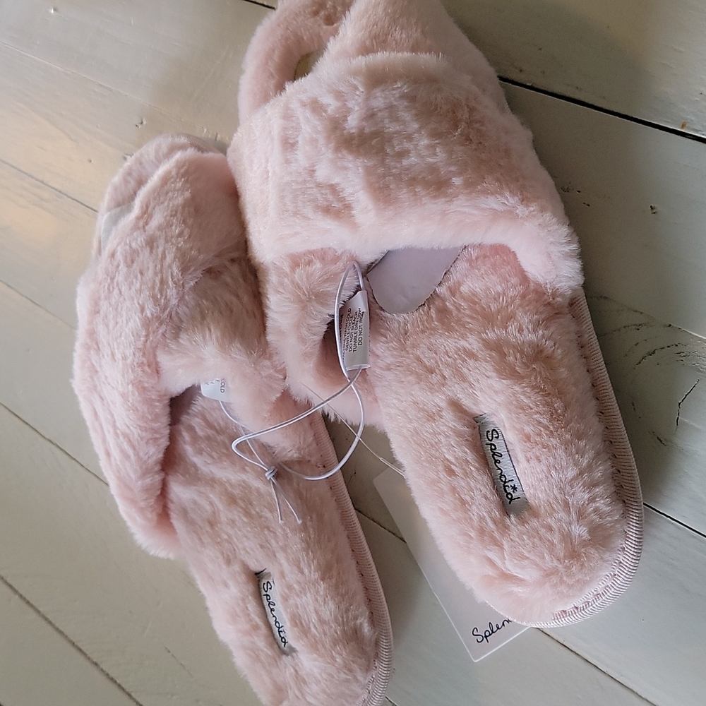 Slippers - Picture 3 of 3